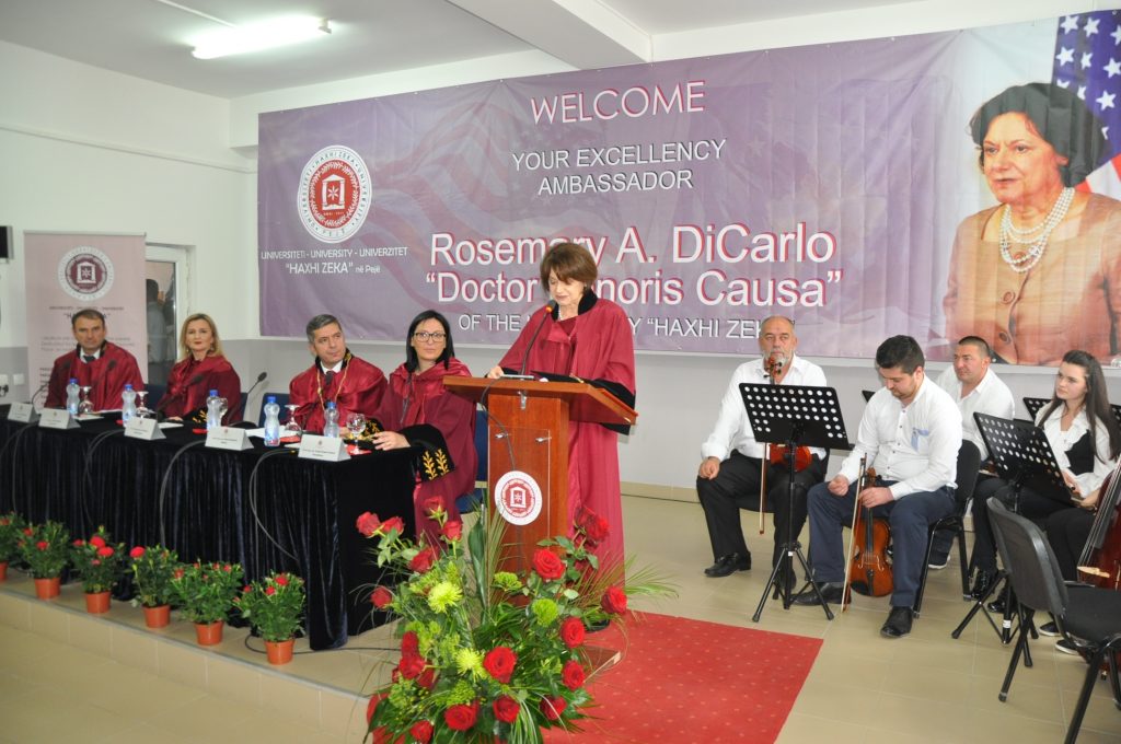 Nderohet me titullin “Doctor Honoris Causa” Ambasadorja e SHBA-ve, Shkëlqesia e Saj Rosemary A. DiCarlo