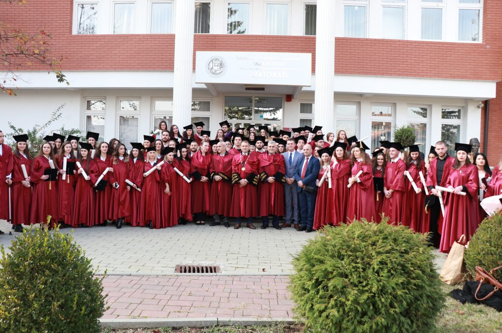 Mbahet Ceremonia Solemne e Diplomimit në UHZ