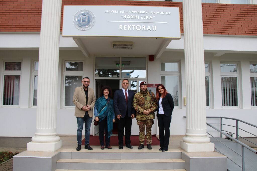 Italian KFOR visits the University “Haxhi Zeka”, Peja