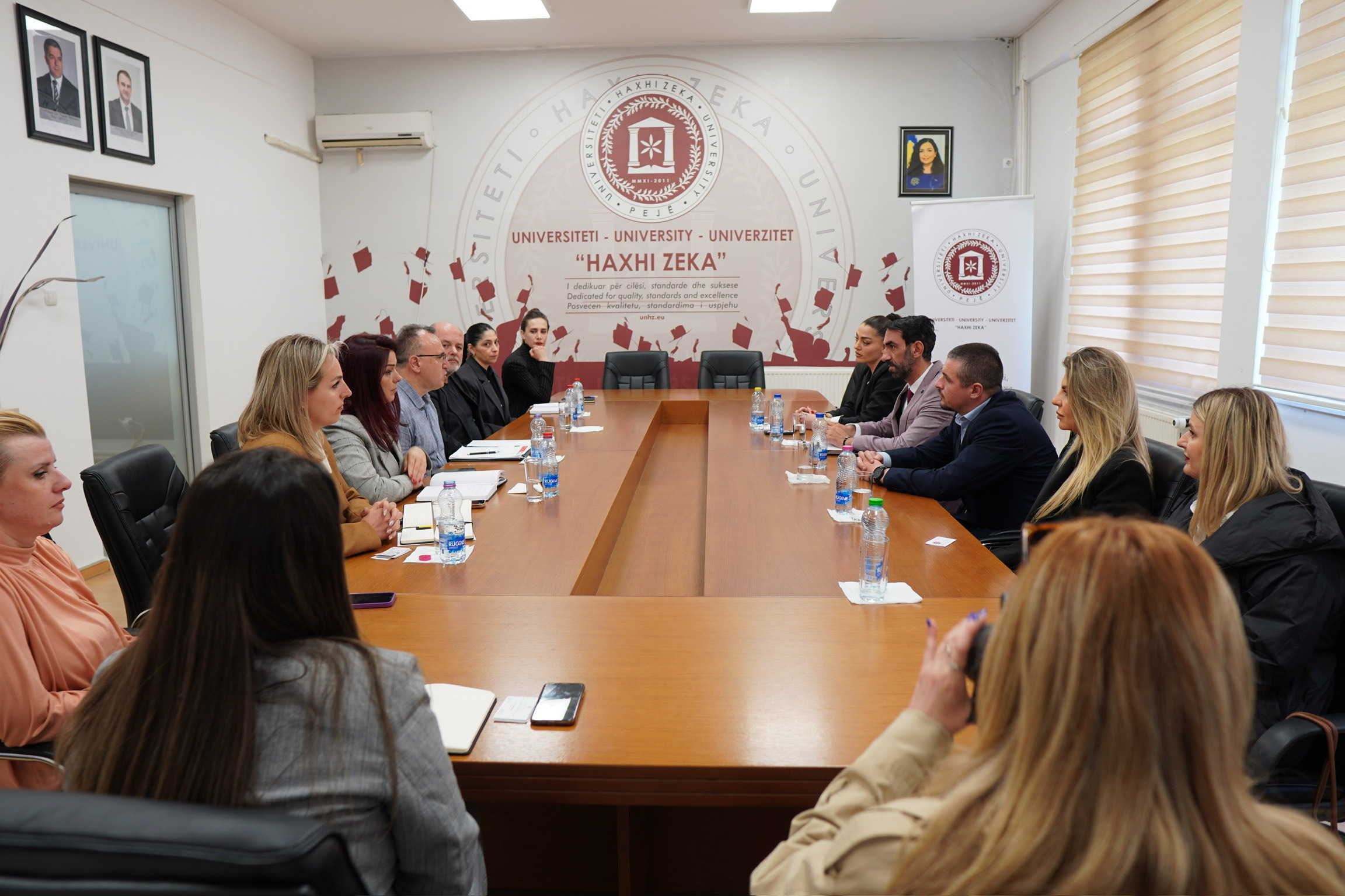 ZV. MINISTRAT E MINISTRISË PËR ZHVILLIM RAJONAL VIZITOJNË UNIVERSITETIN “HAXHI ZEKA”